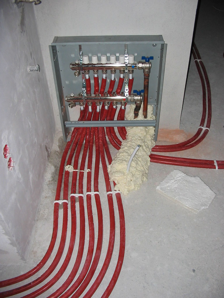 Podstreha v ruševinah