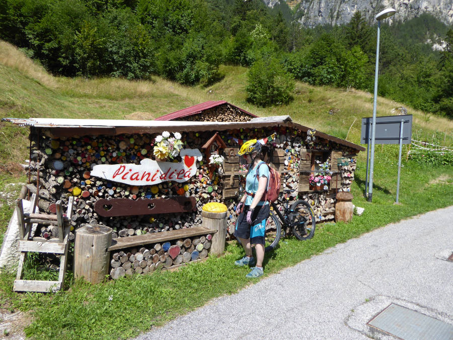 Kič pri vasici Piani di la