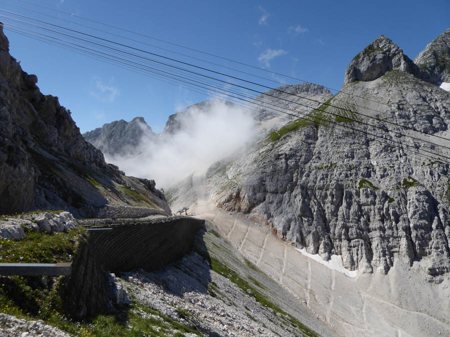 Razgled proti sedlu Prevala